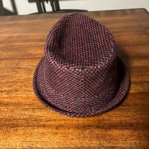 Stylish Pink and Black Houndstooth Fedora